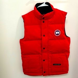 NWT Canada Goose freestyle vest